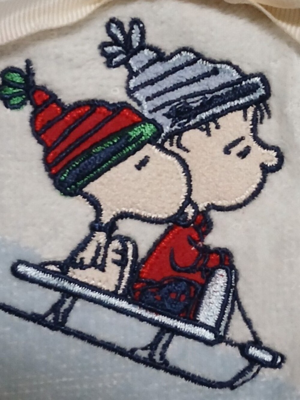 Peanuts - Set of Two Hand Towels, Embroidered Snoopy, Linus & W.S. on Ski Trip